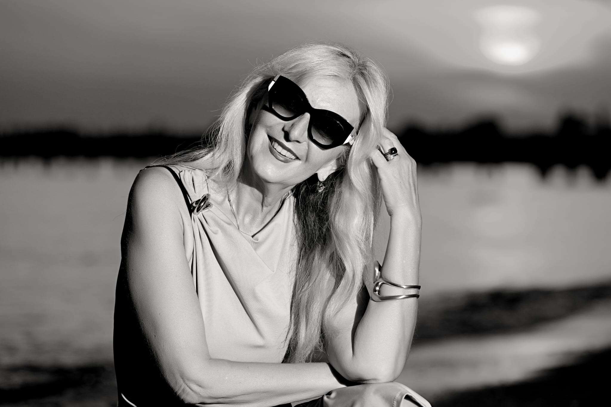 Andrea Überall mit Sonnenbrille